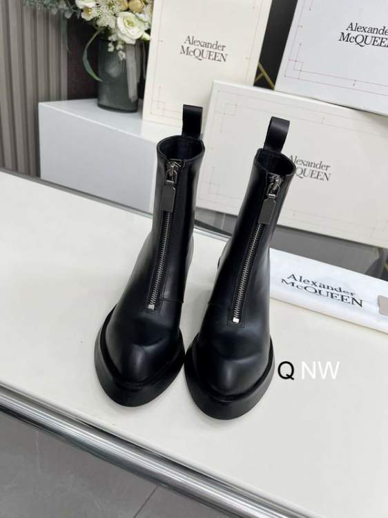 Picture of Alexander McQueen Shoes _SKUAlexanderMcqueensz35-40NW0803294